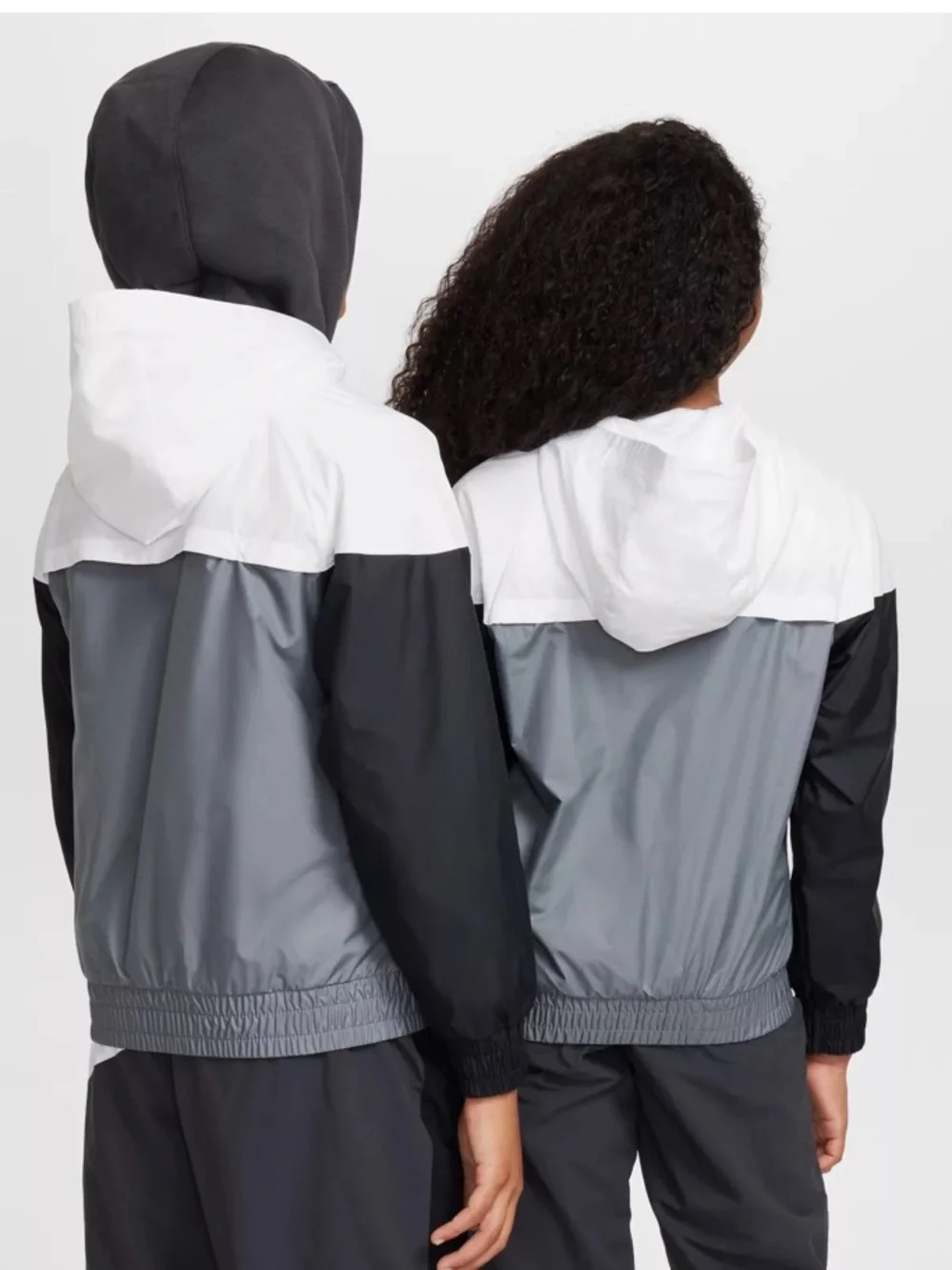 NIKE KIDS’ SPORTSWEAR WINDRUNNER HOODED REPEL JACKET MESCH LINING POCKETS MEDIUM